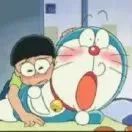 未满月宝宝一哭就要去抱吗,没满月宝宝睡觉哭闹频繁要抱着睡