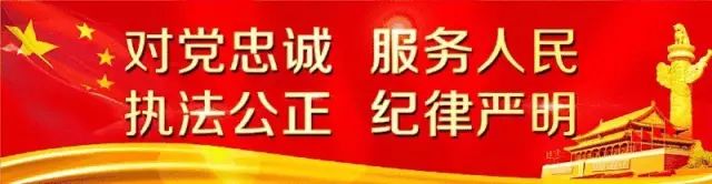 民警深夜救助喝醉酒男子,民警到场及时救助醉酒男子