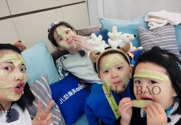 诺一现在这么接地气？才7岁的Grace就是铅笔腿！