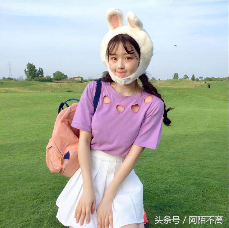 我申请了一个小号，我女友的闺蜜主动加我聊天，结果……