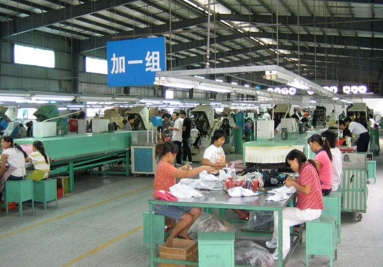 阿迪耐克中国最大鞋厂,耐克生产线产鞋过程