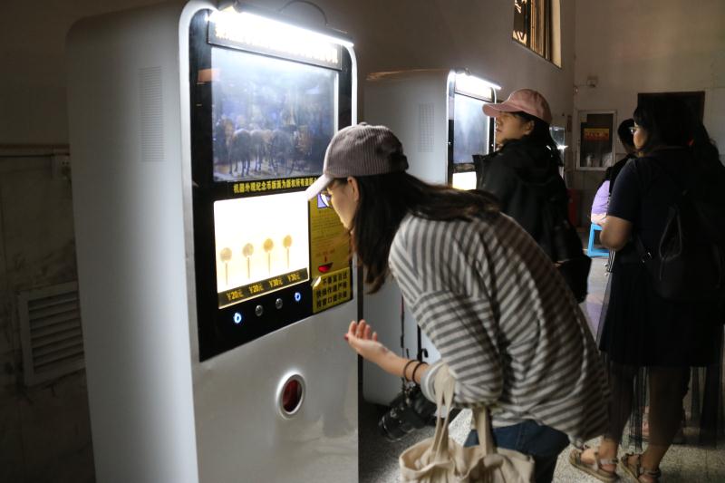 台湾学子参观故宫,台湾人参观大陆文物