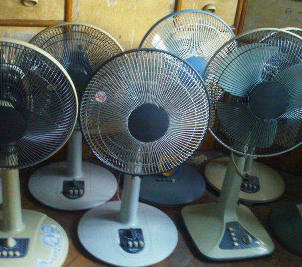 电风扇不摇头是什么原因怎么解决,电风扇不摇头也不转维修教程