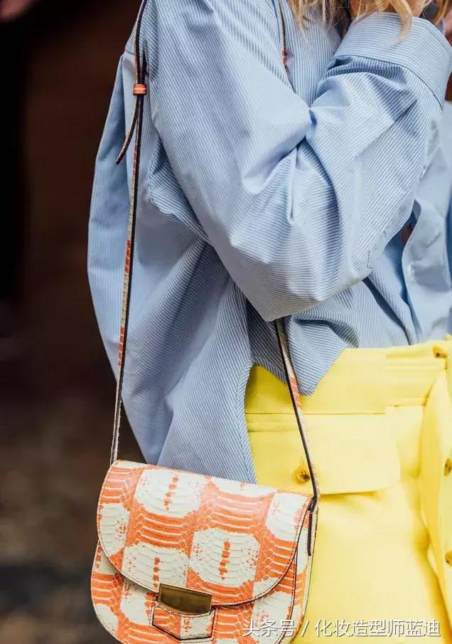 适合夏季的色彩穿搭,适合夏天的配色