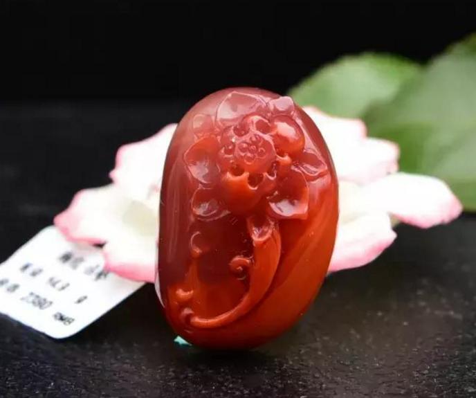 无裂不成崖柏,无裂不南红什么意思