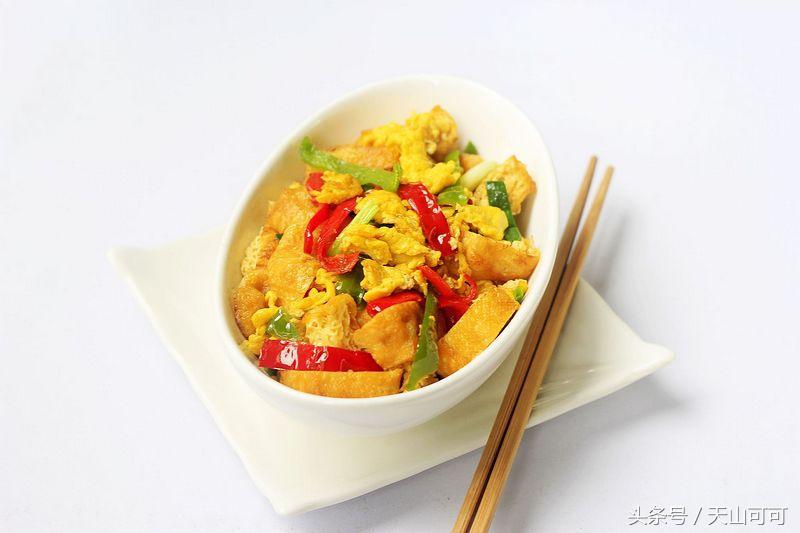 鸡蛋搭配什么炒最下饭,鸡蛋都能配什么炒吃