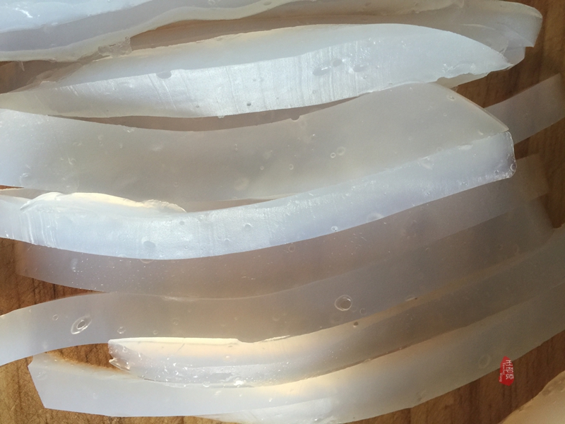 自制豌豆凉粉制作方法全过程,干豌豆凉粉的制作方法和配方