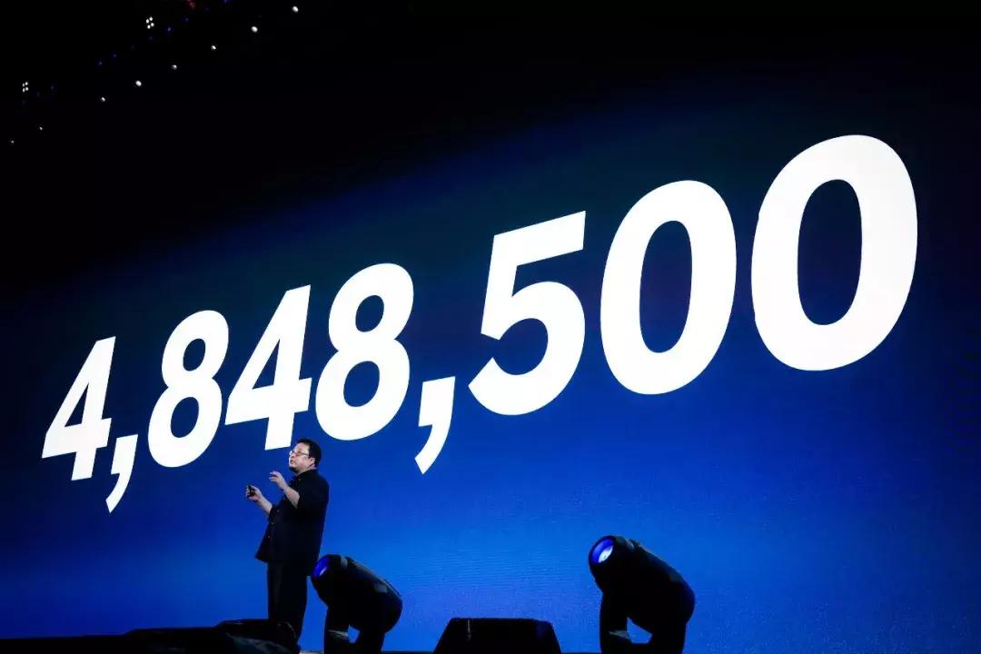 锤子科技鸟巢发布会现场,锤子科技鸟巢发布视频