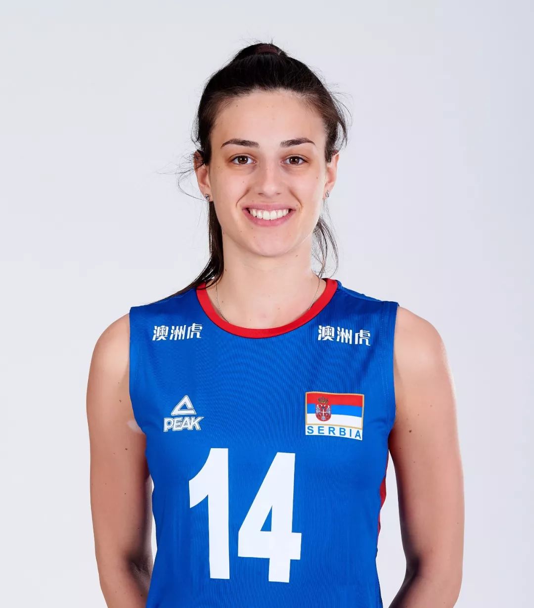 澳洲虎赞助深圳女排,澳洲虎牌干红葡萄酒