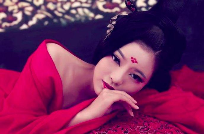 妾需要做的不仅仅是侍寝，这两种用途更令人发指