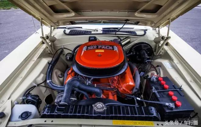 道奇挑战者新款旧款对比,道奇挑战者怀旧款有什么亮点