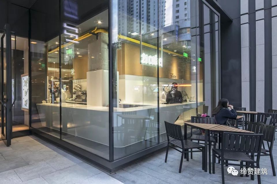 「佳作鉴赏」21Cake首家线*体下**验店-上海复兴SOHO店