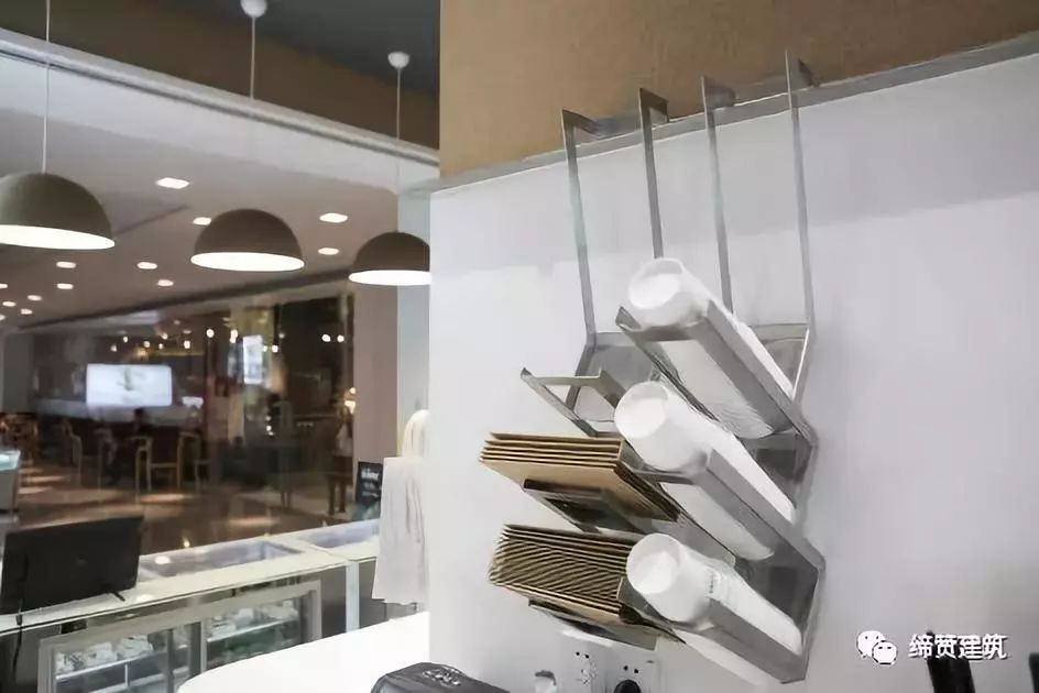 「佳作鉴赏」21Cake首家线*体下**验店-上海复兴SOHO店