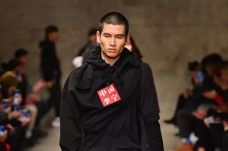 中国李宁为什么在潮流圈抢尽了风头？