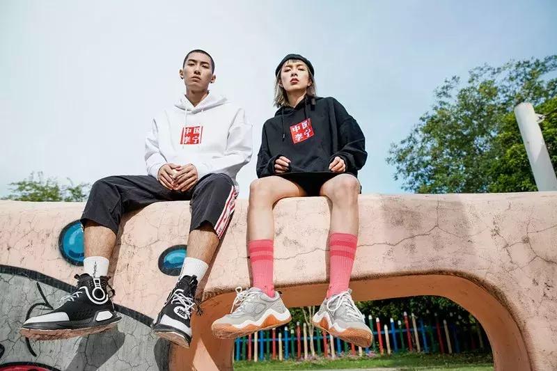 以后装逼就说我穿李宁的时候，你还在穿阿迪耐克