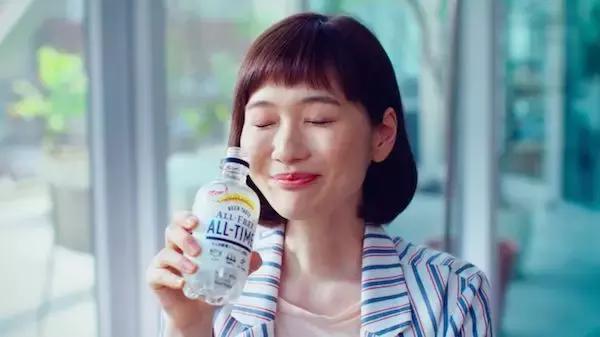 透明奶茶是怎么回事,全透明奶茶