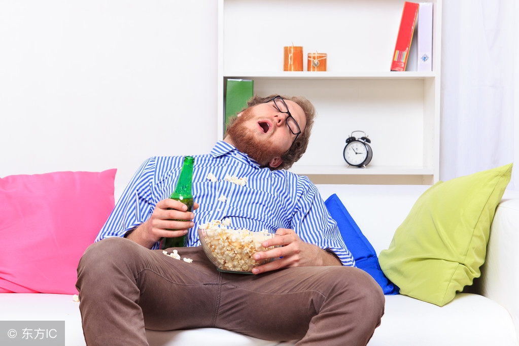 熬夜变胖是什么原因,40岁女人变胖的原因