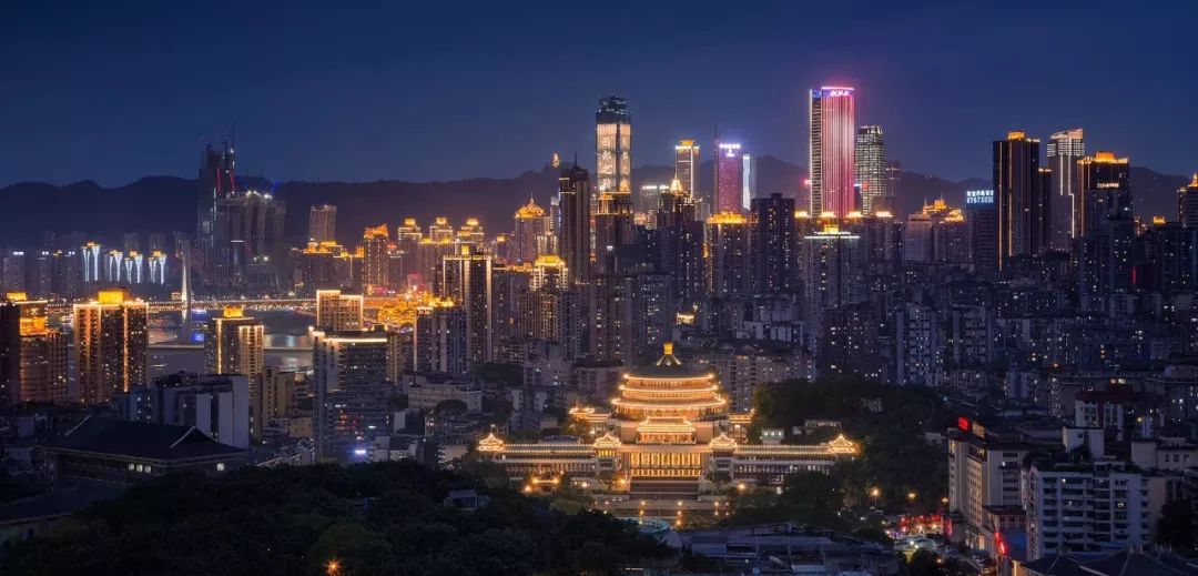 重庆夜景真的比香港好看吗,重庆夜景为什么比香港还繁华