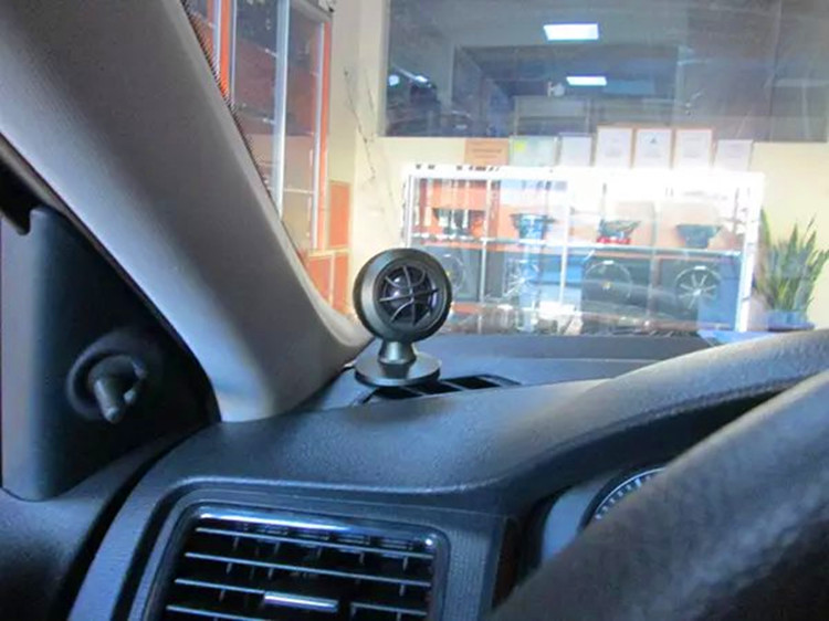 桑塔纳音响改装4个最佳方案,桑塔纳手动风尚版音响改装4喇叭