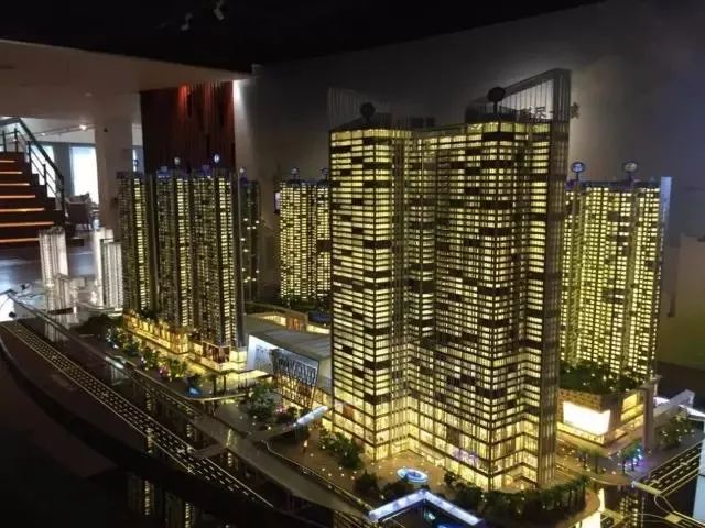 宝能城楼王,宝能城顶楼大平层