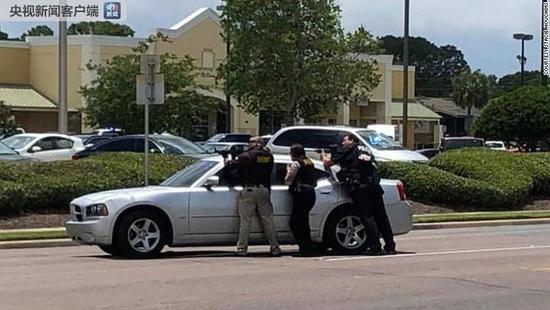 警察新闻100秒,公安全力保护人民群众生命安全