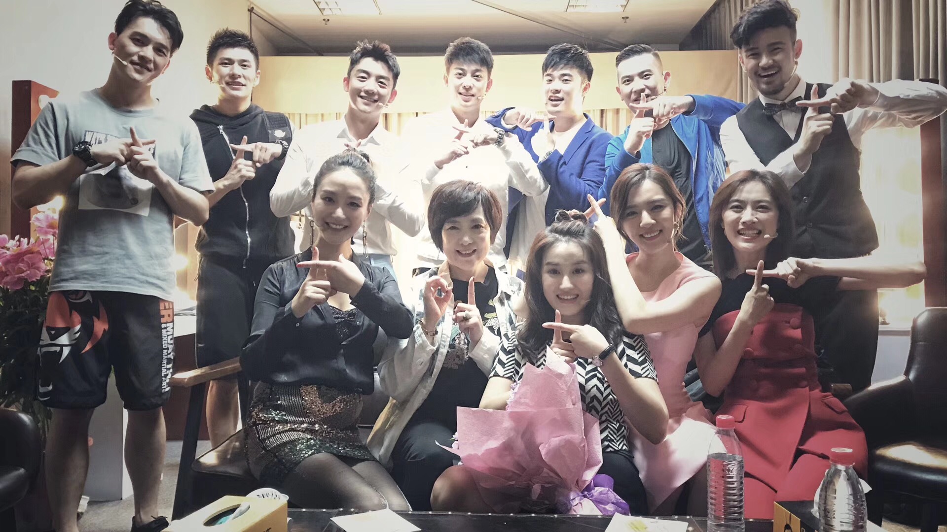 王晓晨跟郑恺是同学吗,王晓晨跟郑恺是什么关系