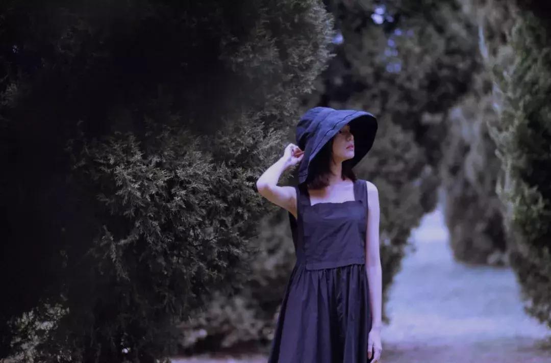 夏天去哪里旅游最好拍写真,夏天旅游适合拍什么写真