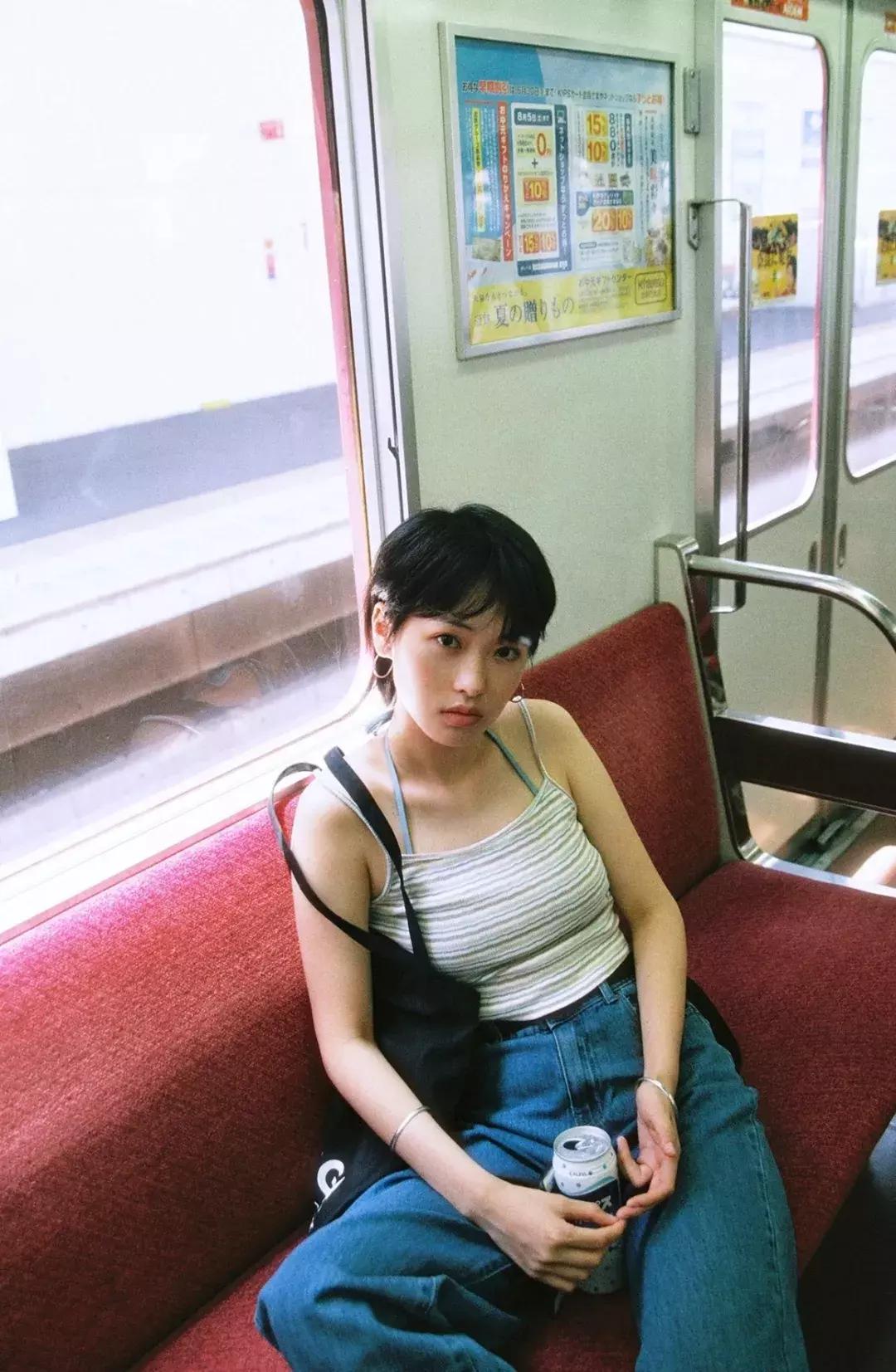 夏天去哪里旅游最好拍写真,夏天旅游适合拍什么写真