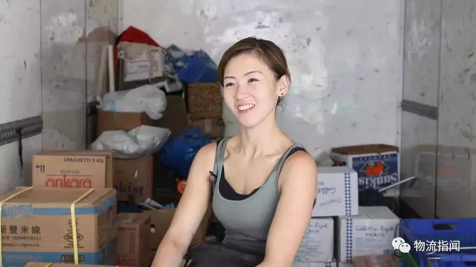 香港最美搬运工女孩,最美港女搬运工