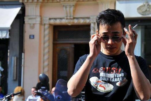 罗晋嘴唇黑怎么回事,罗晋嘴唇变紫怎么回事