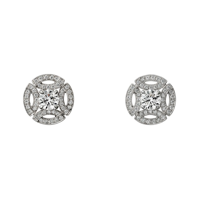 马克龙夫人香奈儿,梅根马克尔婚礼戴的珠宝