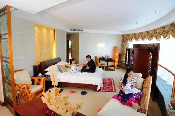 鍙板北鍙ゅ厹閲戠啓婀栨櫙閰掑簵,鍙ゅ厹娓╂硥婀栨櫙閲戠啓閰掑簵