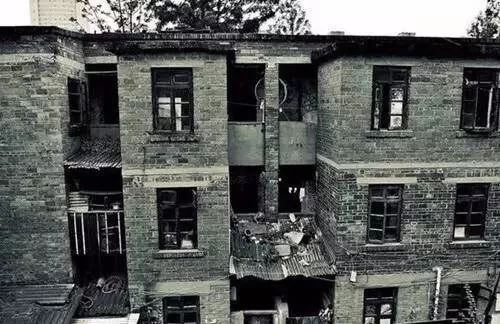 房价跌到什么程度才能买房,什么时候才能买上房子