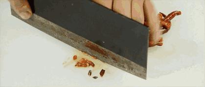 一整只的牛蛙怎么做,揭秘牛蛙的鲜香