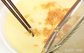 嫩滑干贝蒸蛋,干贝蒸滑蛋