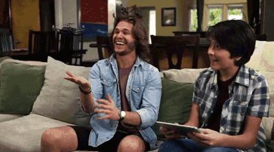 众测，一扔就会飞的自拍杆，不小心就把逼给装了