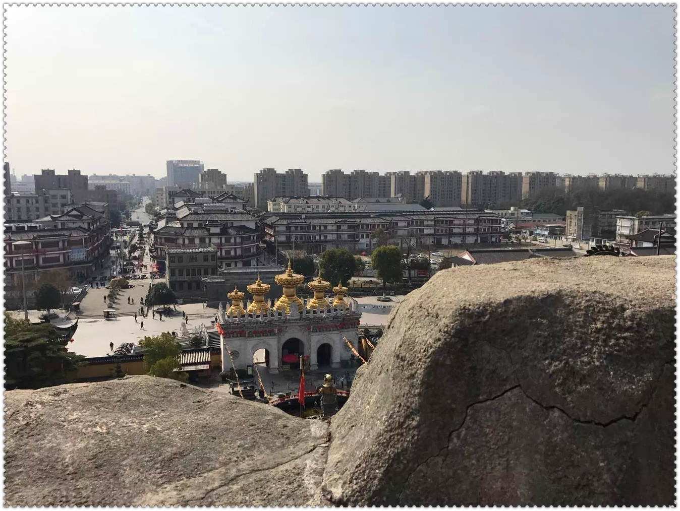 上海东林寺最高玉观音,上海东林寺五佛冠介绍