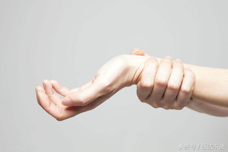 手腕关节疼痛健身怎么缓解,缓解手腕关节疼痛的最佳方法