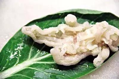 如何去鸡爪鸡骨最简单,大厨秘制凤爪做法