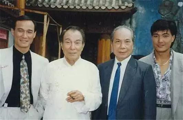 三人同为“达华”，一位已去世，一个背景深厚，第三个是知名奸角