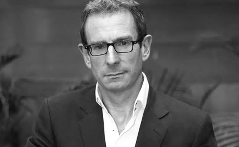 宝姿母公司停牌，将公布并购信息；爱马仕、香奈儿等店员涉嫌参与洗钱；周大福入选全球年度奢侈品百强｜更多