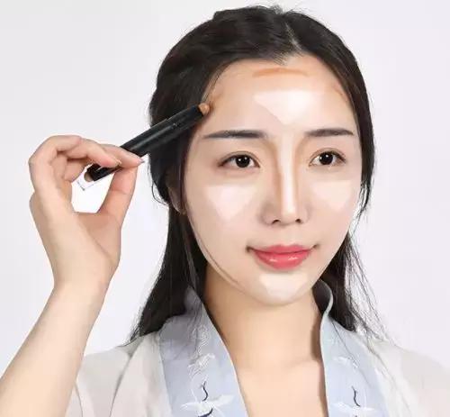 肉肉脸基础差怎么画成骨感脸,圆脸怎么画才显脸小