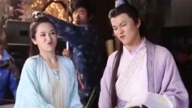 秦俊杰杨紫甜蜜时光,戏外李现杨紫