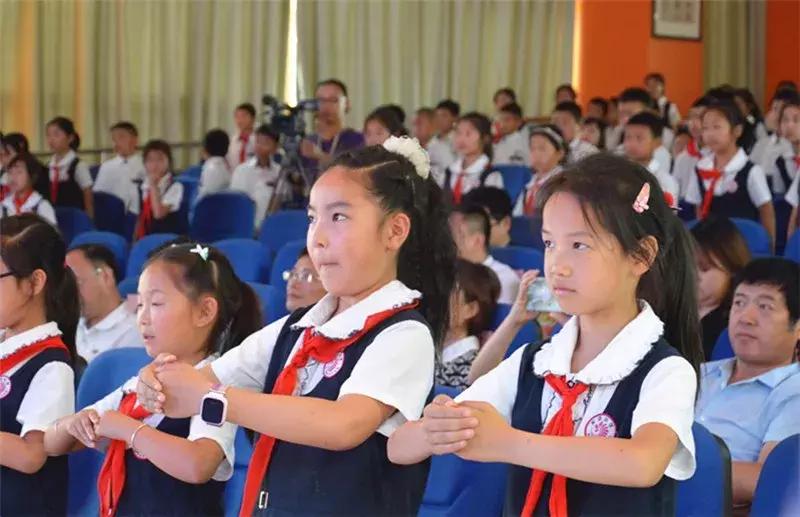 扣好人生第一粒扣子主题教育活动,扣好人生第一粒扣子主题活动展示