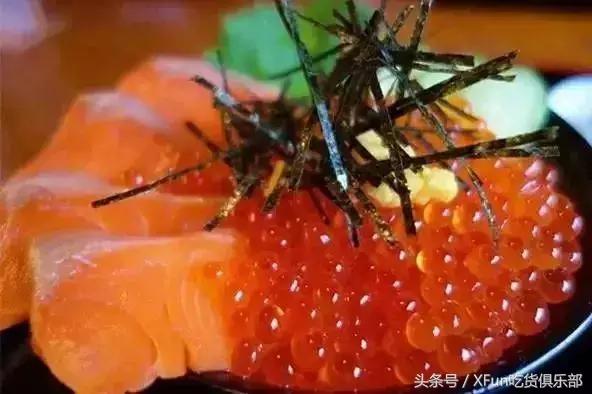 真假三文鱼完整版,怎么判断三文鱼是不是假的