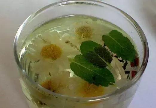 这季节上火吃什么最好降火最快,这个季节上火了吃什么下火