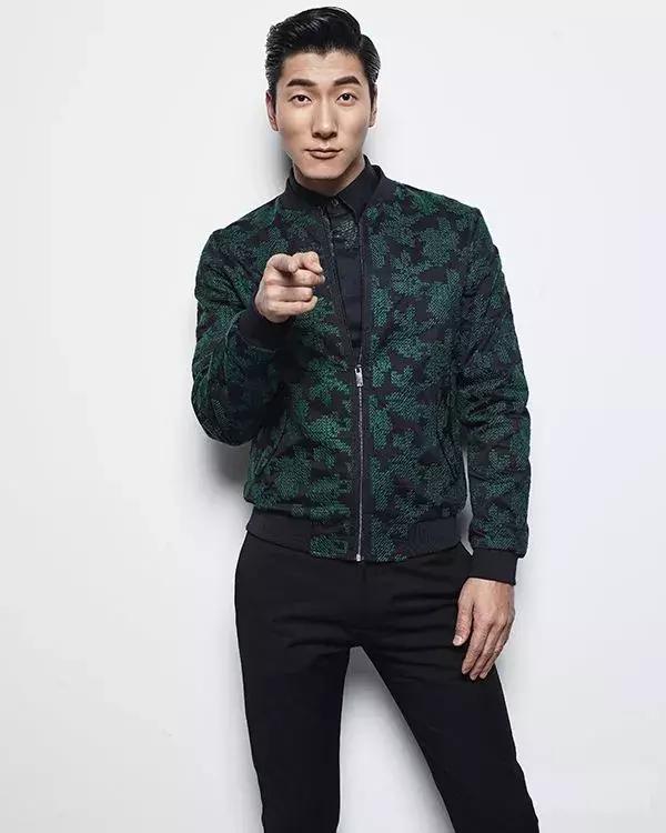 长脸女人最好看的发型,长脸适合什么样的发型