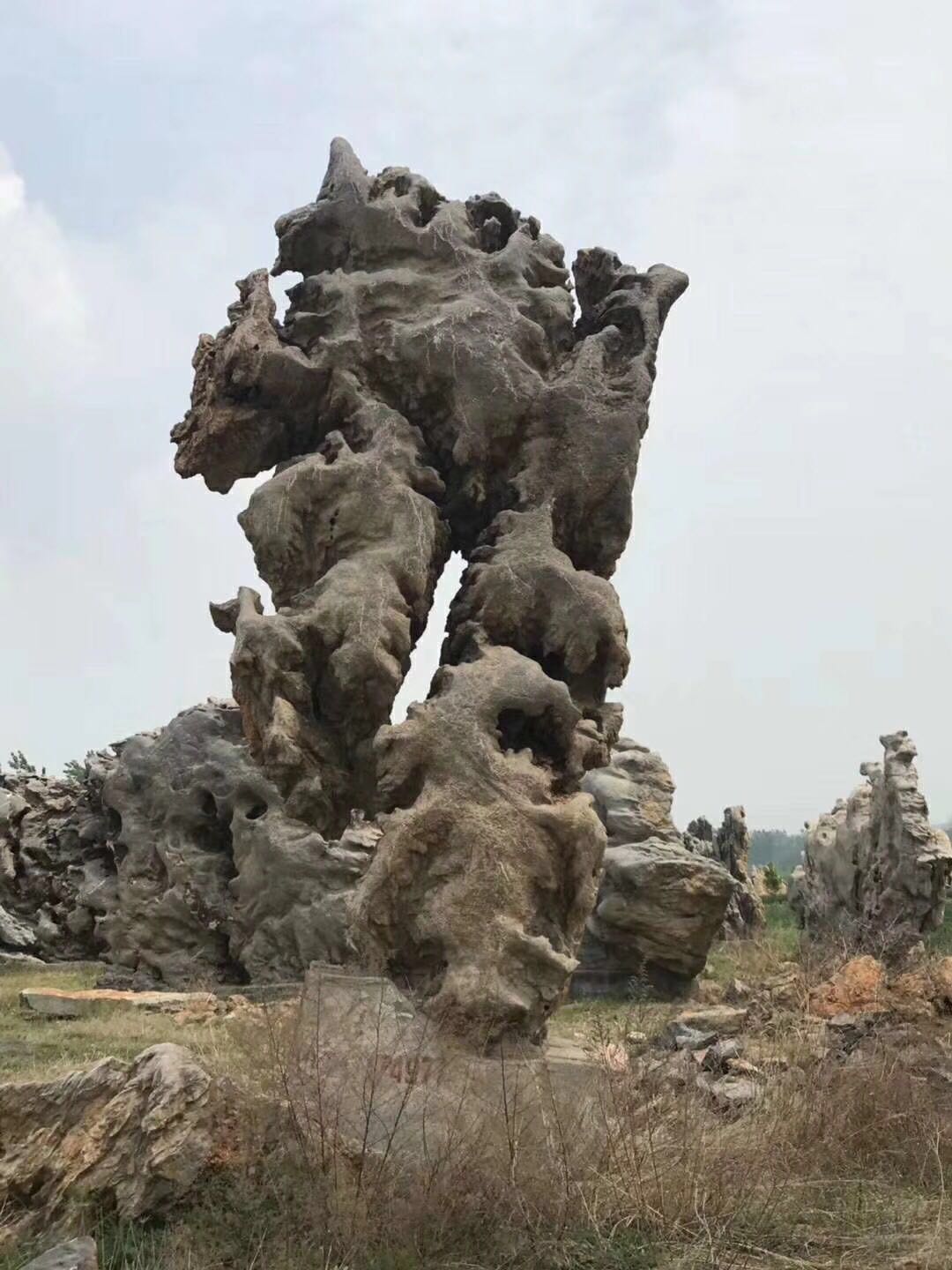 灵璧石怎么形成的,灵璧石是多少年前形成的