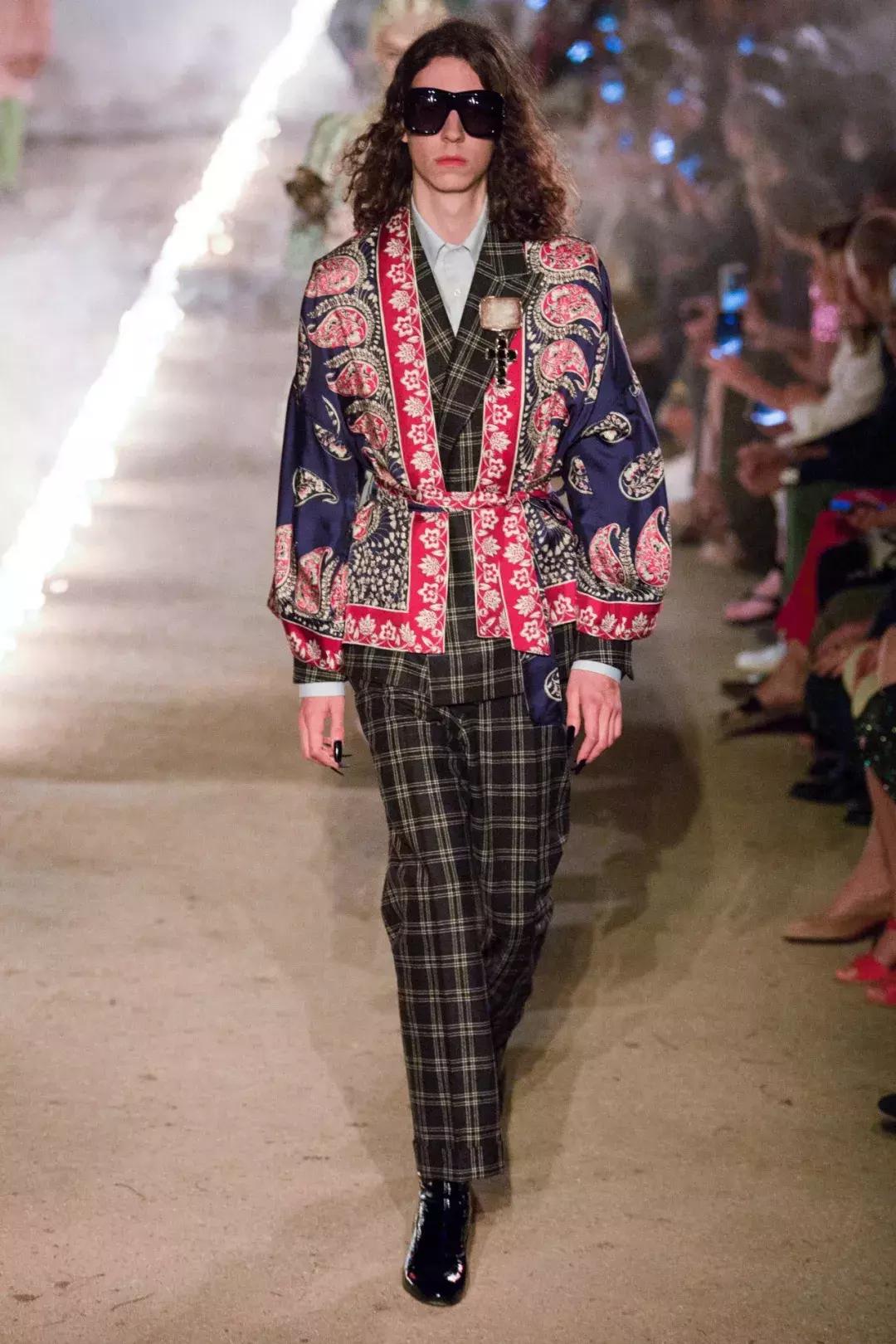 各大奢侈品牌新年限定,2019最奢侈爆款大牌