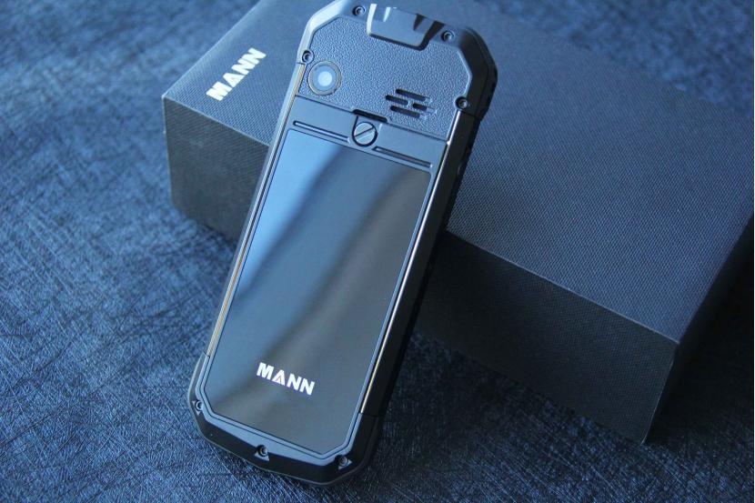 三防智能手机老年手机测评,最强三防手机mann